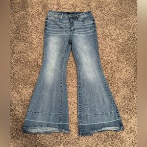 Judy Blue Light Wash Flare Jeans